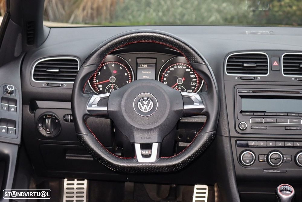VW Golf Cabriolet 2.0 TSI GTI - 21