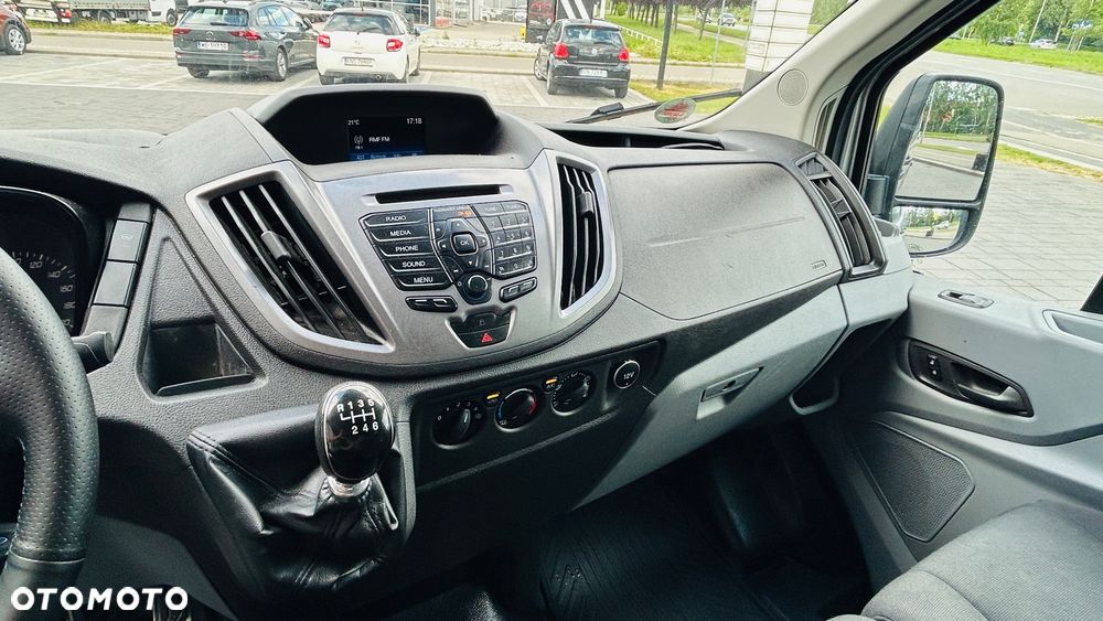 Ford Transit - 32