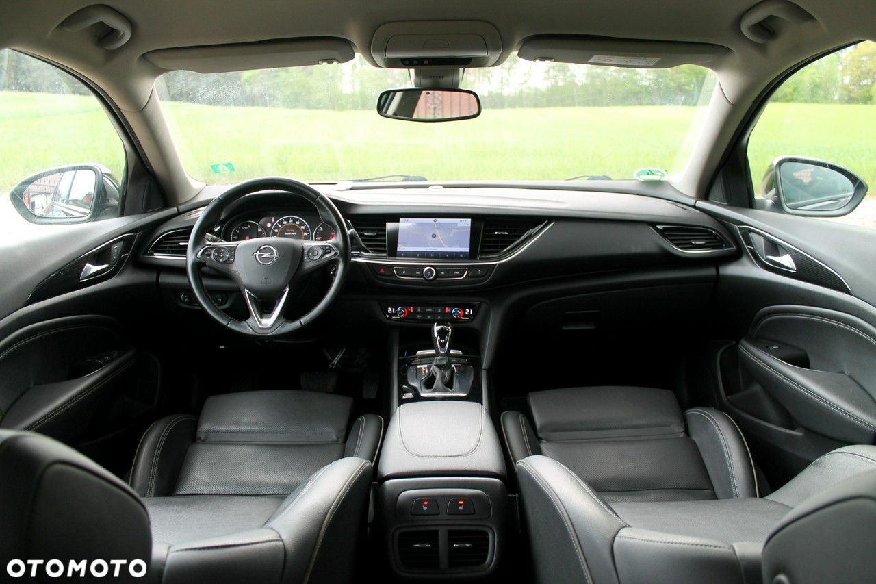 Opel Insignia - 8
