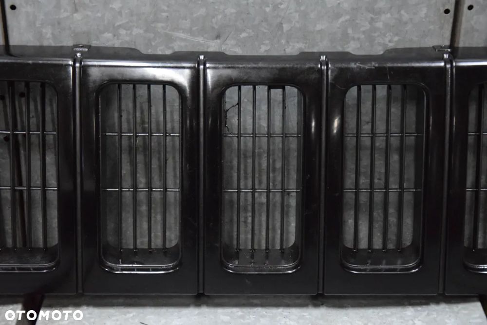 JEEP GRAND CHEROKEE ZJ GRILL ATRAPA - 5