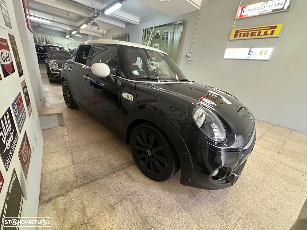 MINI 5 Portas Cooper SD Auto - 8