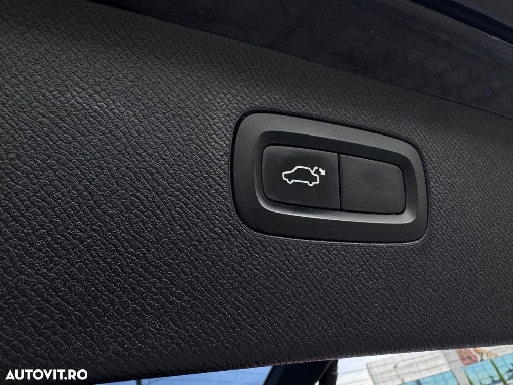 Volvo XC 90 - 17