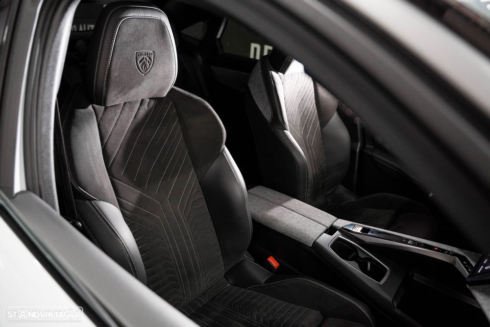 Peugeot 3008 1.2 Hybrid GT e-DCS6 - 23