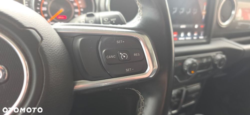Jeep Wrangler - 16