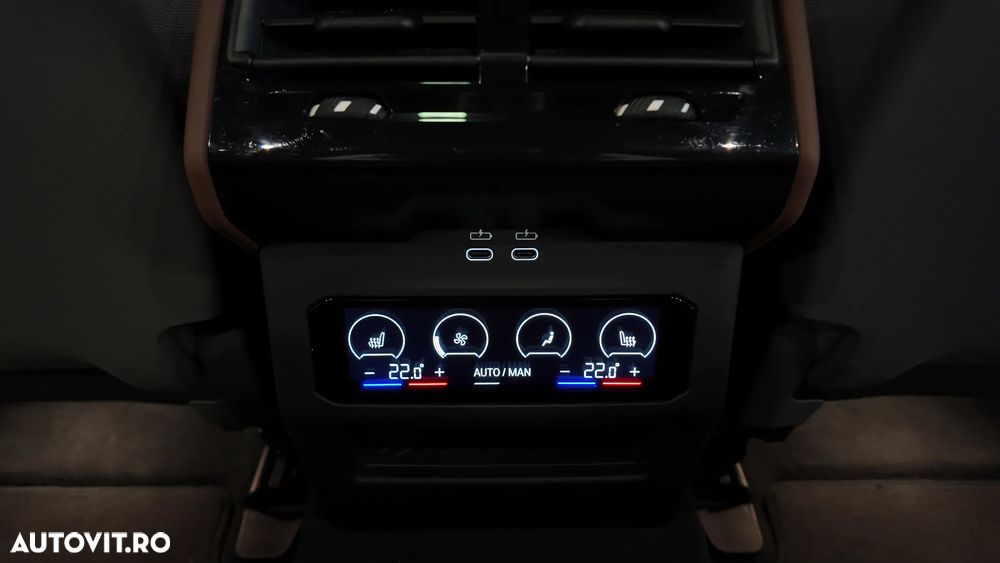 BMW Seria 5 520d xDrive AT MHEV - 37