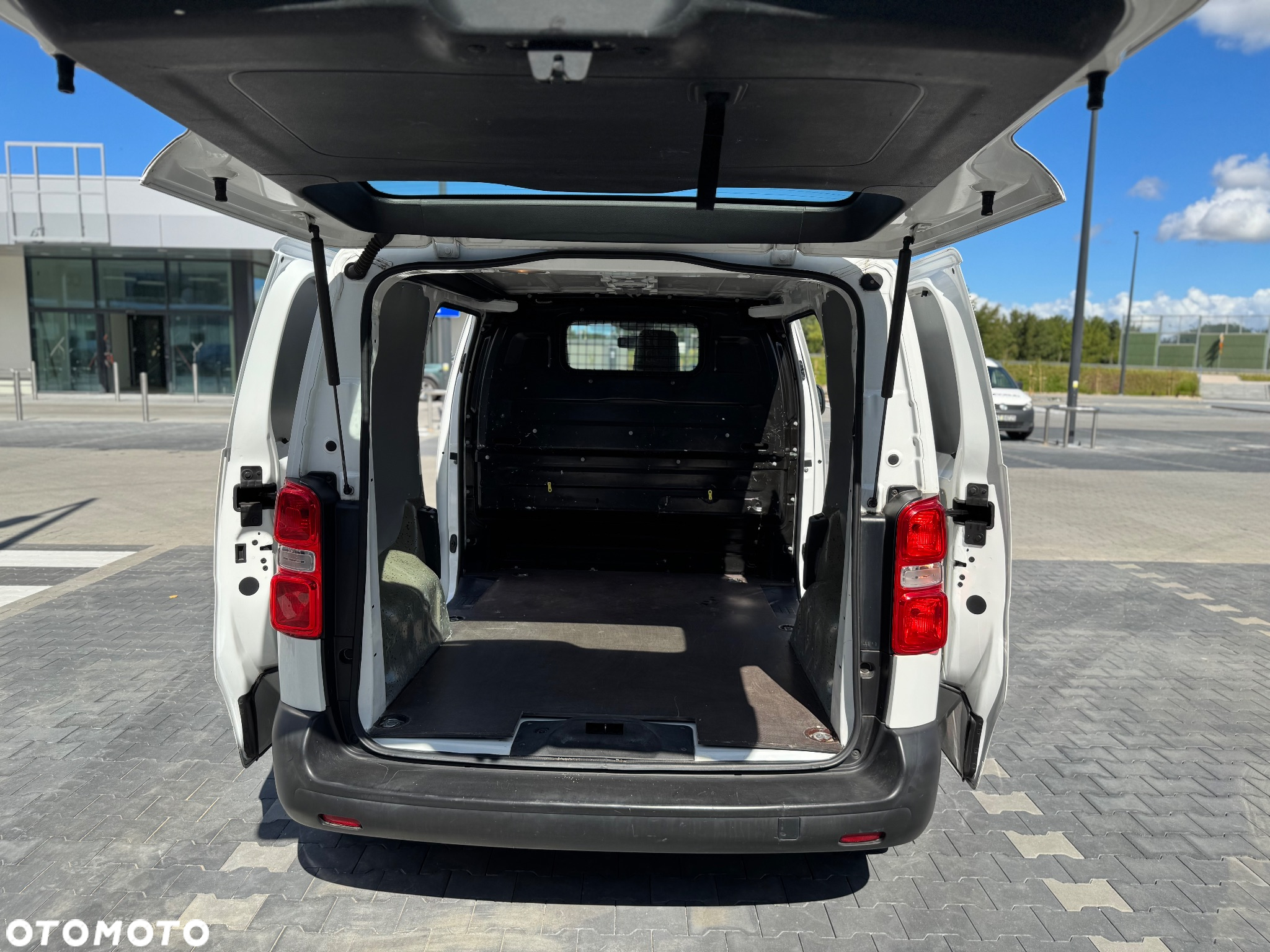 Toyota ProAce Kombi 1.6 D-4D Medium 2,7t - 20