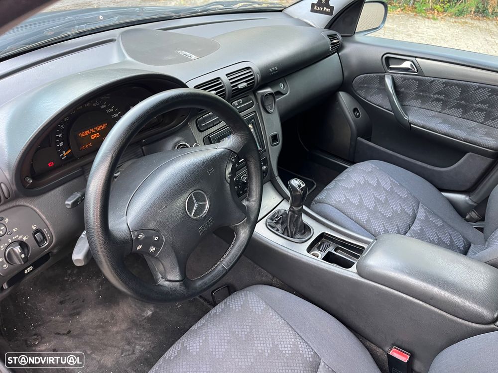 Mercedes-Benz C 220 CDi Avantgarde B340 - 19