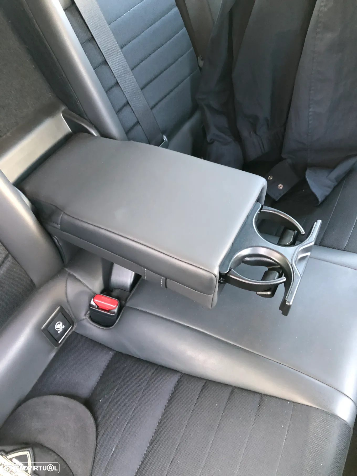 Lexus IS 300H Executive - 8