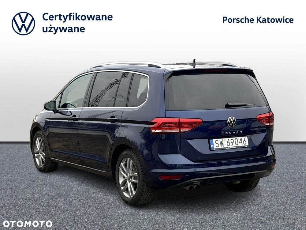 Volkswagen Touran - 4