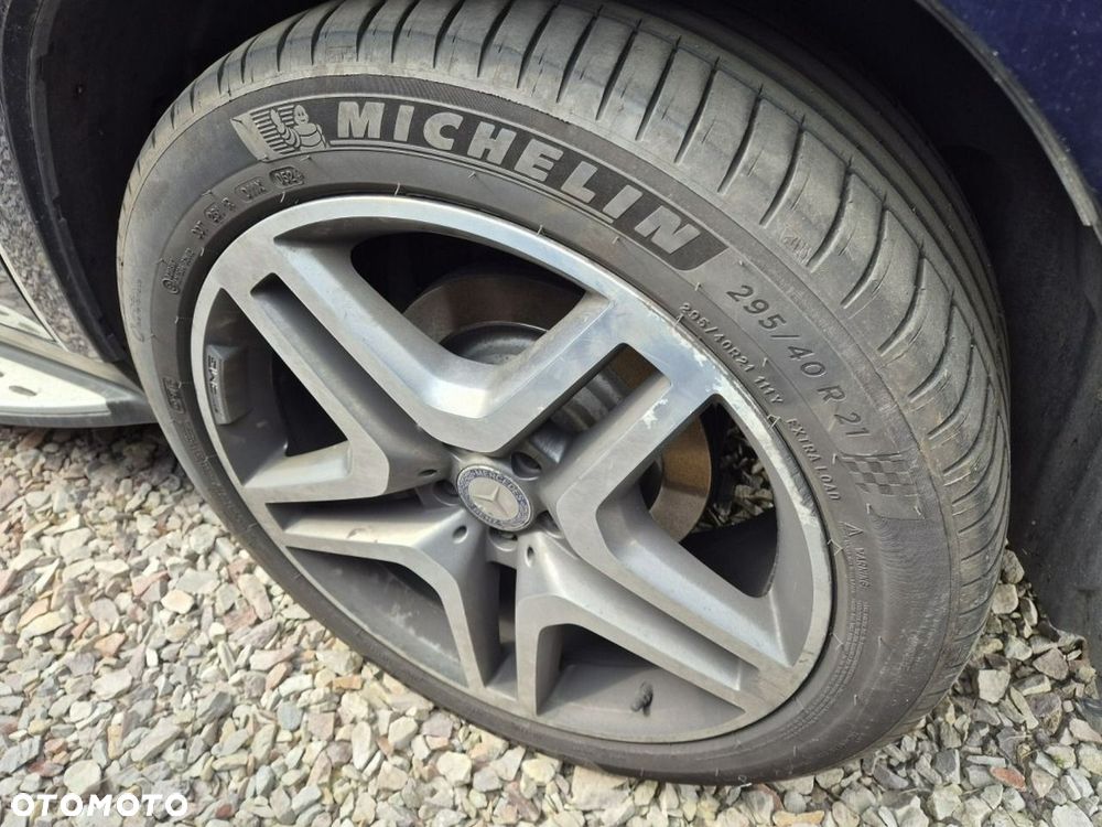 Mercedes-Benz GLS - 25