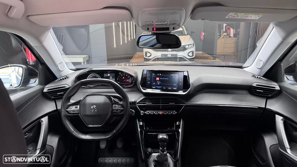 Peugeot 2008 1.2 PureTech Allure Pack - 22