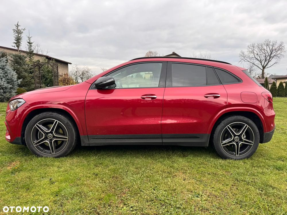 Mercedes-Benz GLA 200 d 4Matic 8G-DCT Style - 3