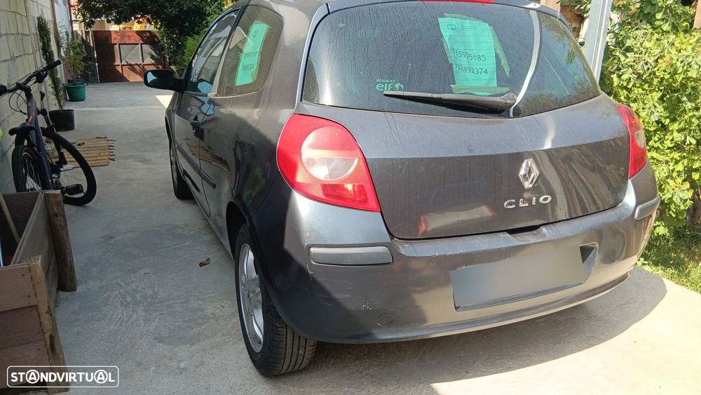 Renault Clio 1.5 dCi Dynamique - 1