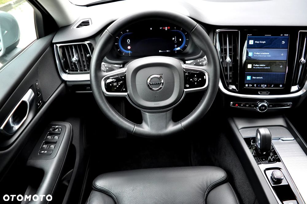 Volvo V60 Cross Country B4 D AWD Plus - 26