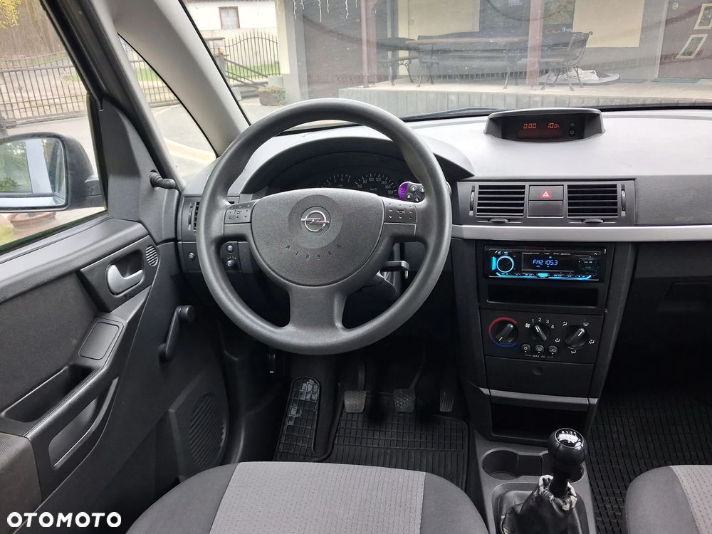 Opel Meriva 1.6 16V Easytronic (Essentia) - 5