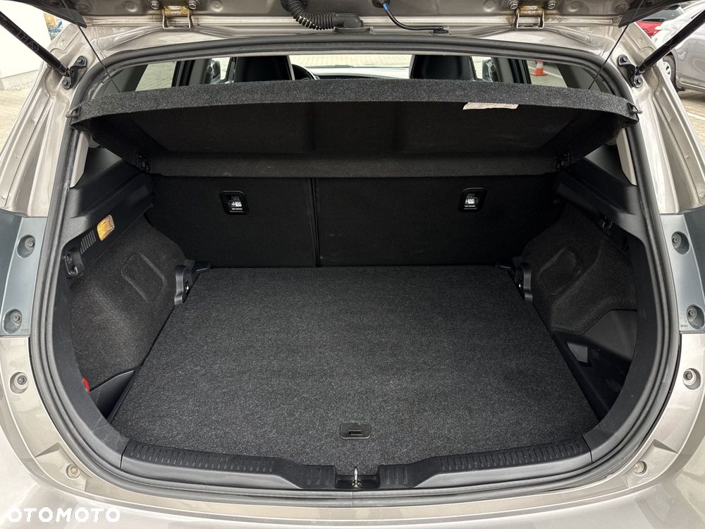 Toyota Auris - 11