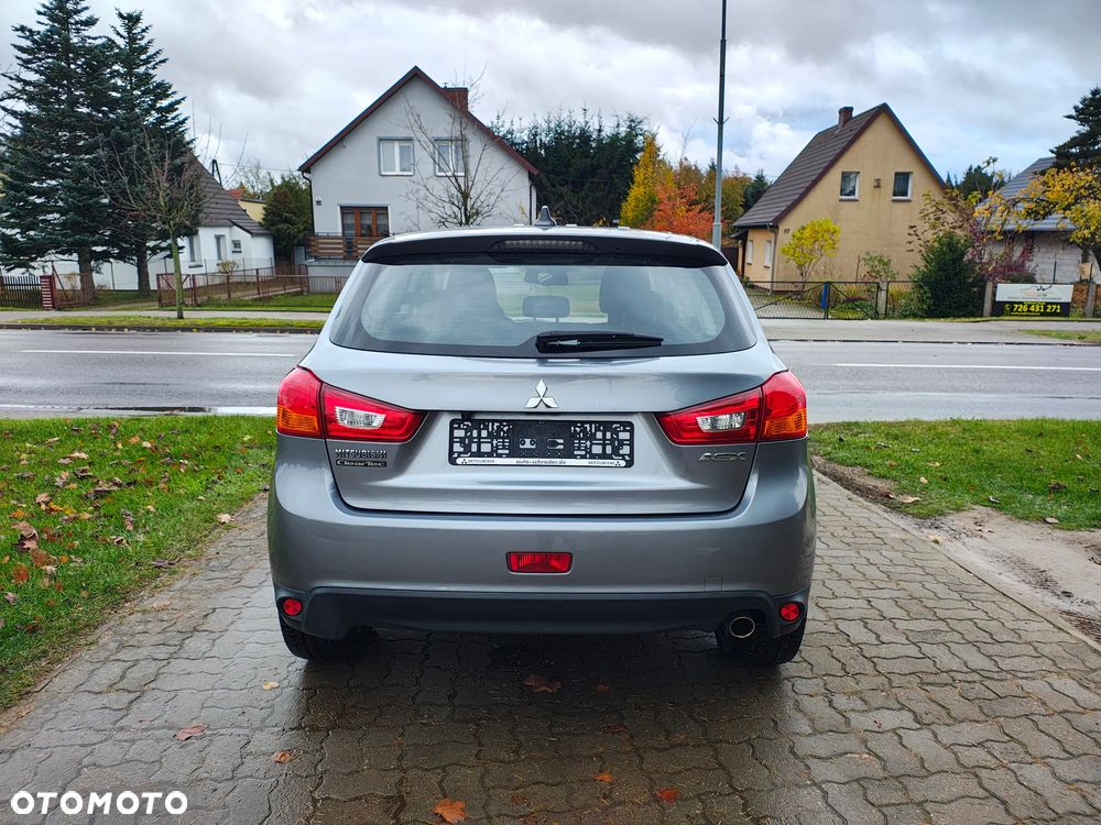 Mitsubishi ASX - 5