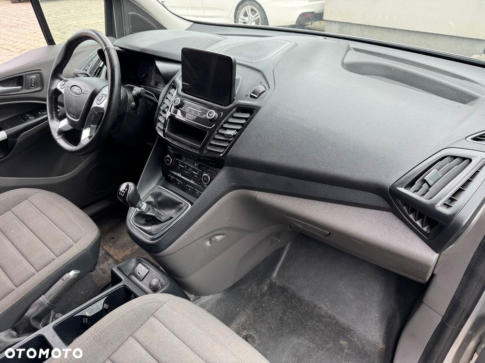 Ford Tourneo Connect - 10
