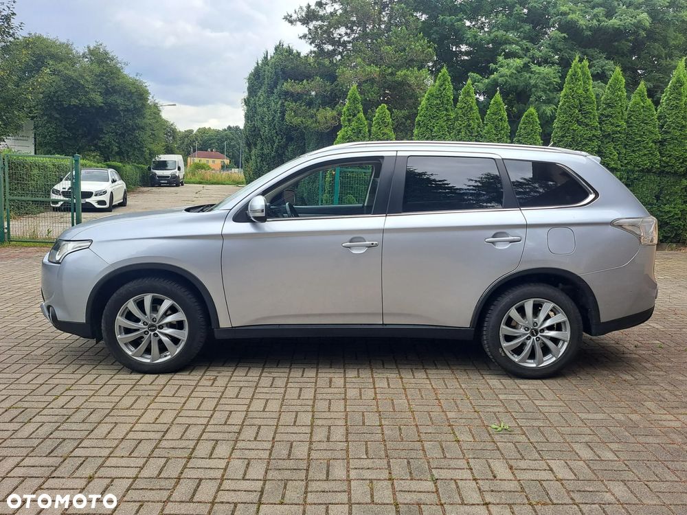 Mitsubishi Outlander 2.2 DI-D 4WD Diamant Edition - 22