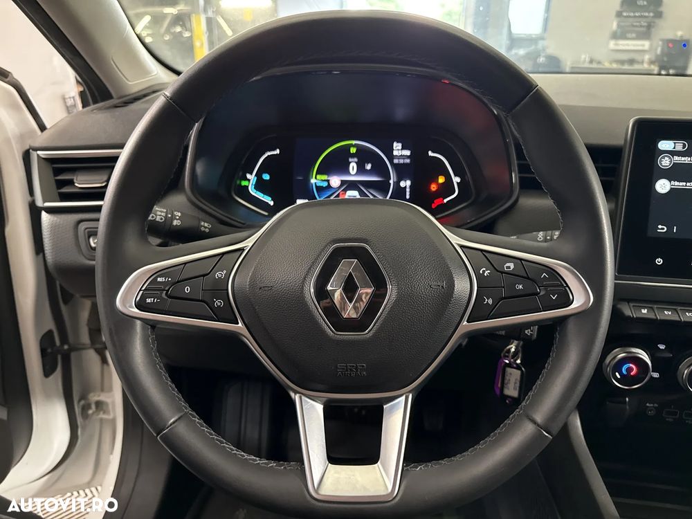 Renault Clio - 17