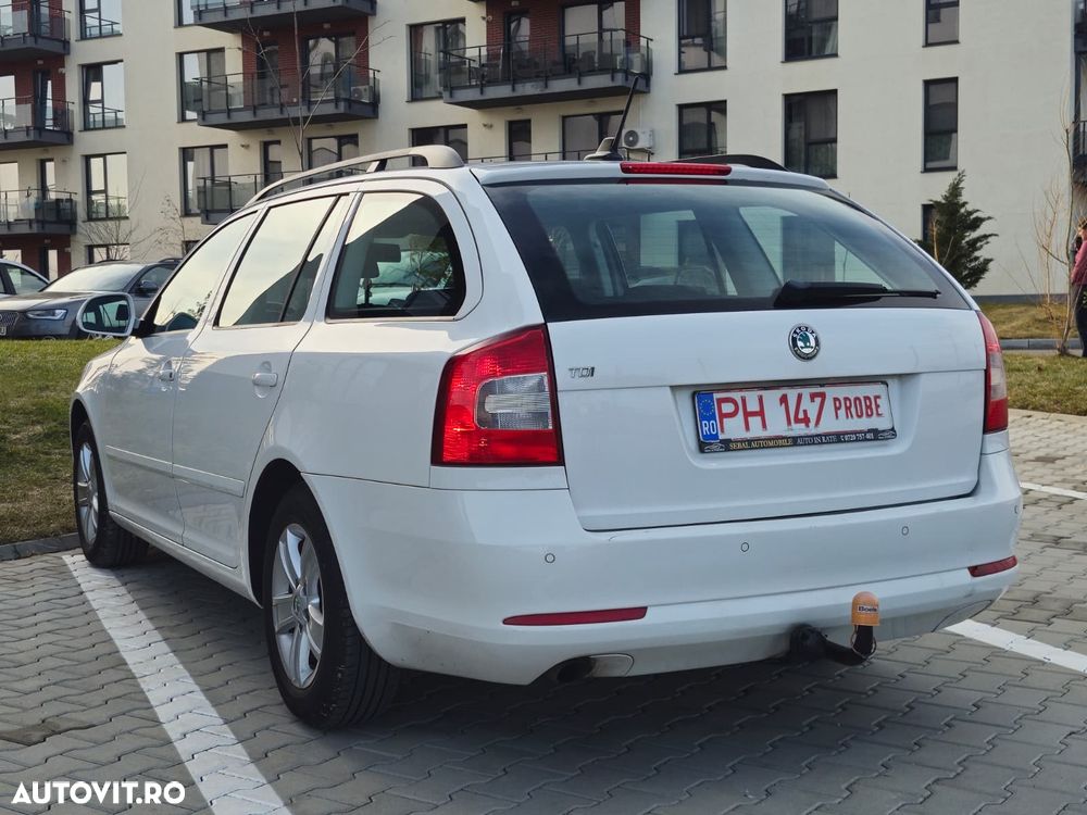 Skoda Octavia 1.6 TDI DPF Elegance - 4