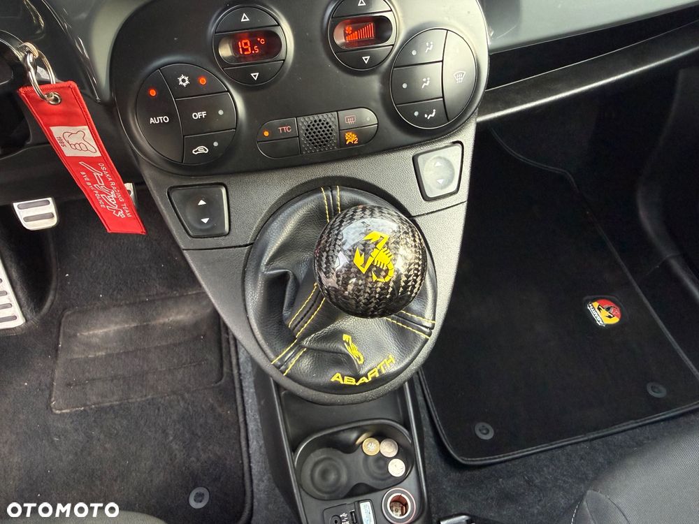Abarth 500 ver-1-4-16v-t--jet-abarth - 15