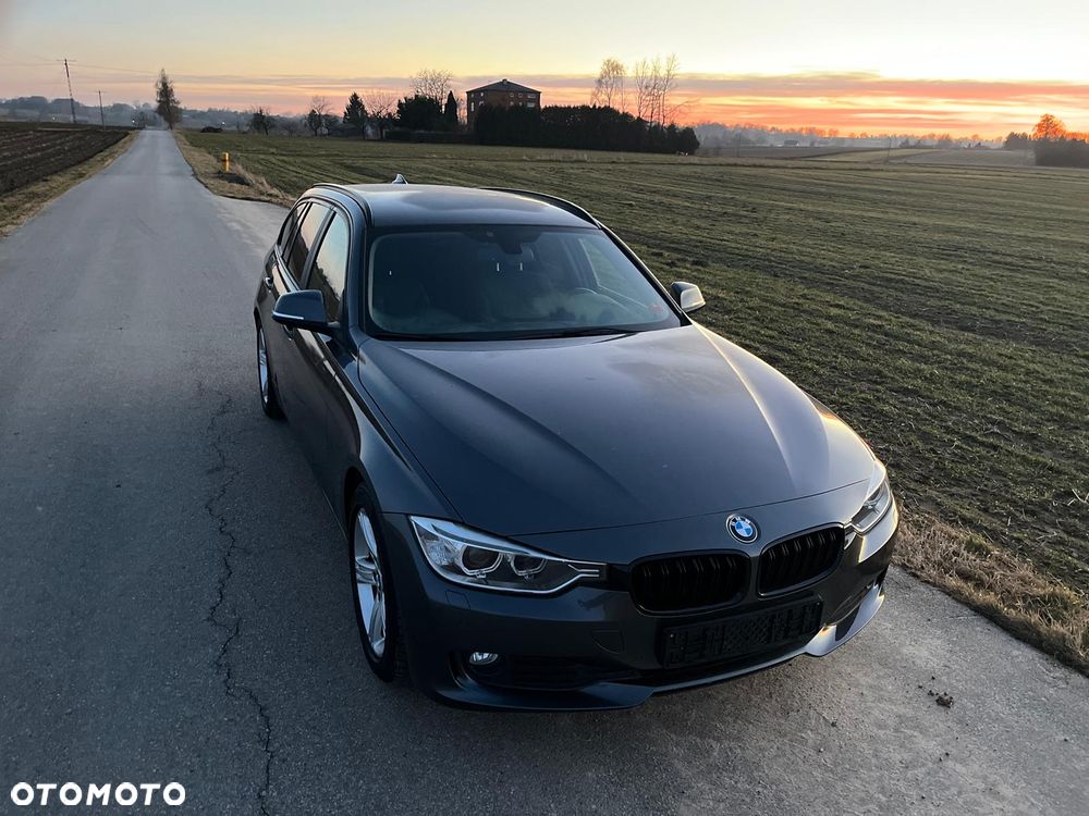 BMW Seria 3 320d Efficient Dynamics - 13