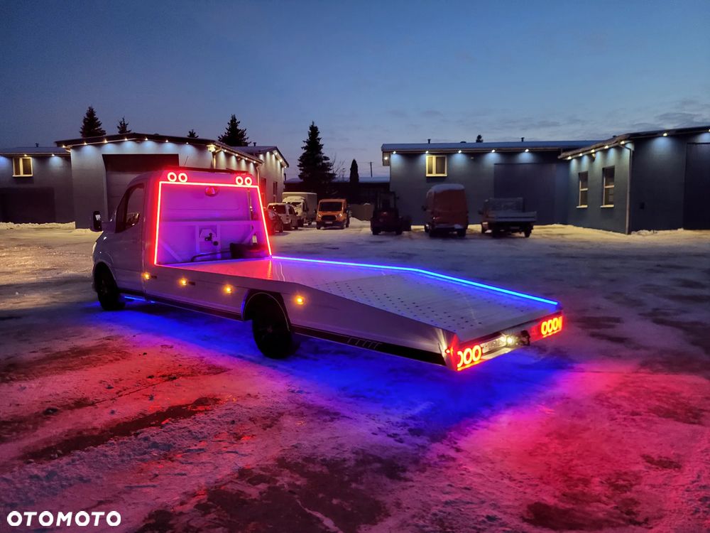 Mercedes-Benz Sprinter 317 Autolaweta najazd alu Hak 3500kg - 10