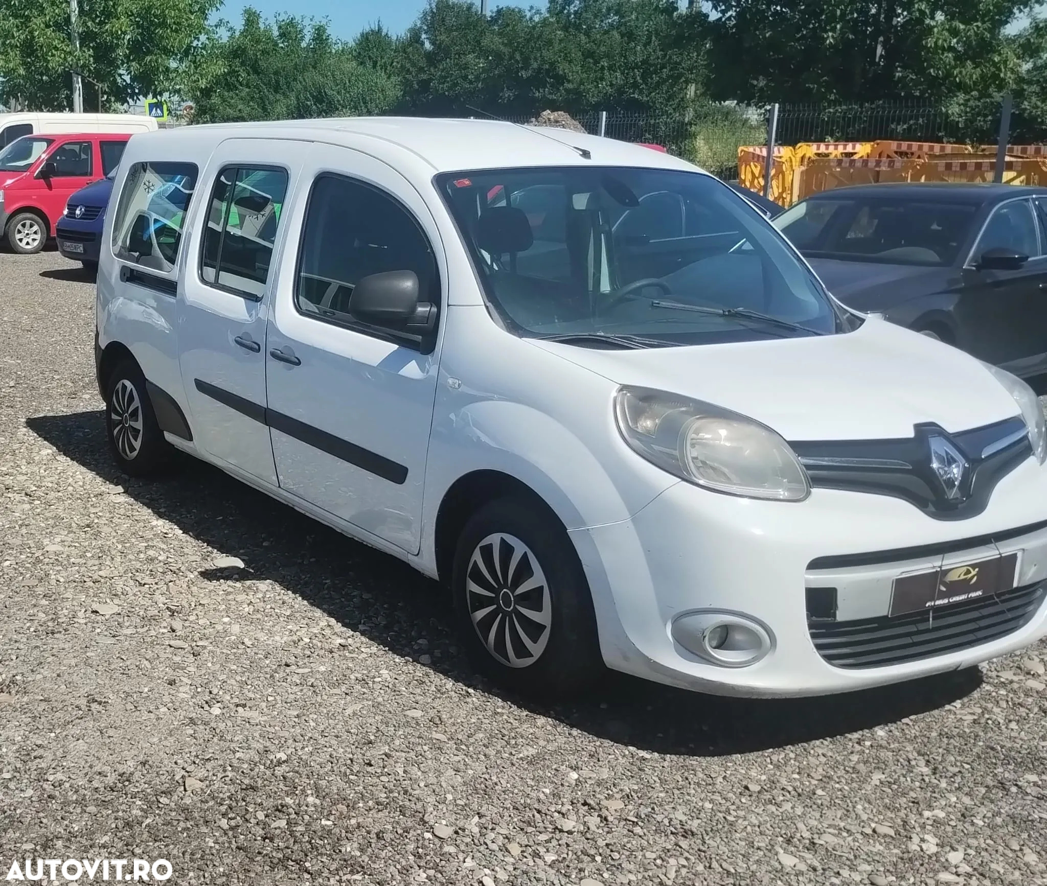 Renault Kangoo ENERGY dCi 110 FAP Start & Stop Grand - 3