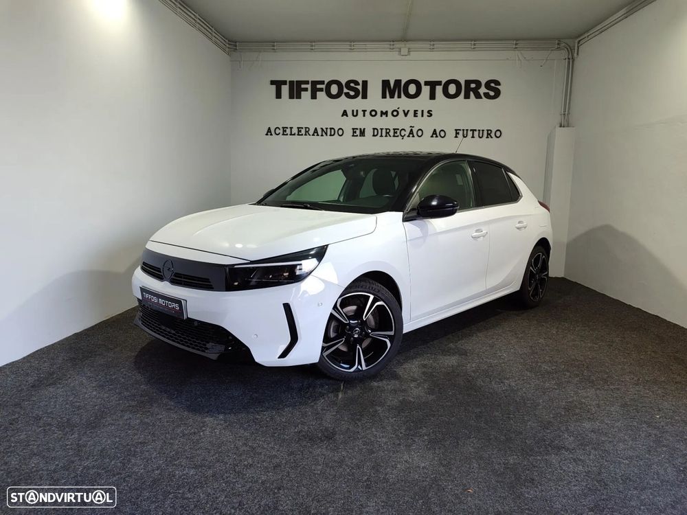 Opel Corsa 1.2 T GS - 1