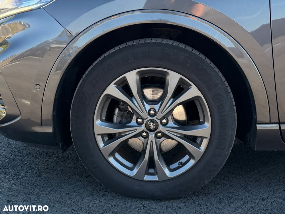 Ford Kuga 2.0 EcoBlue mHEV FWD ST Line - 33