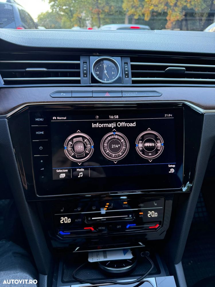 Volkswagen Passat Variant 2.0 TDI DSG 4Motion Highline - 12