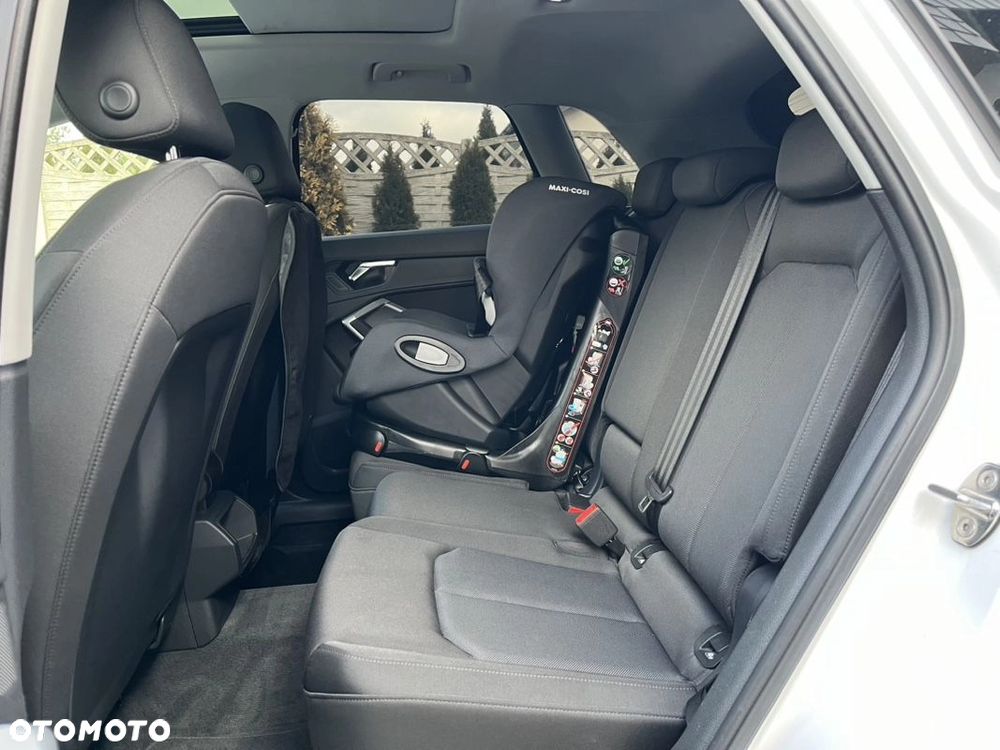 Audi Q3 2.0 TDI S tronic design - 5