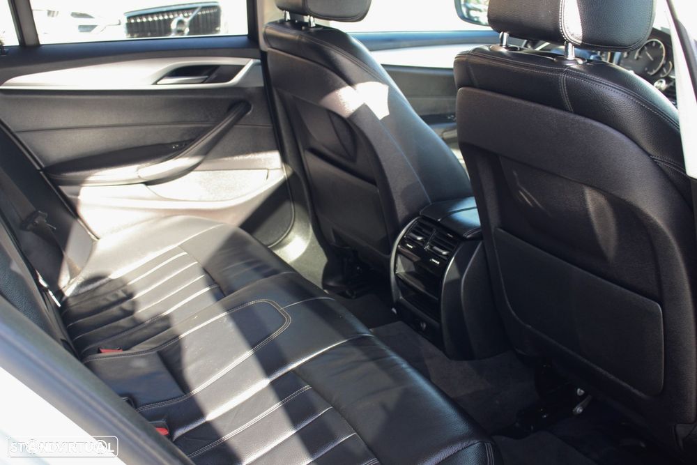 BMW 520 d Line Luxury Auto - 38