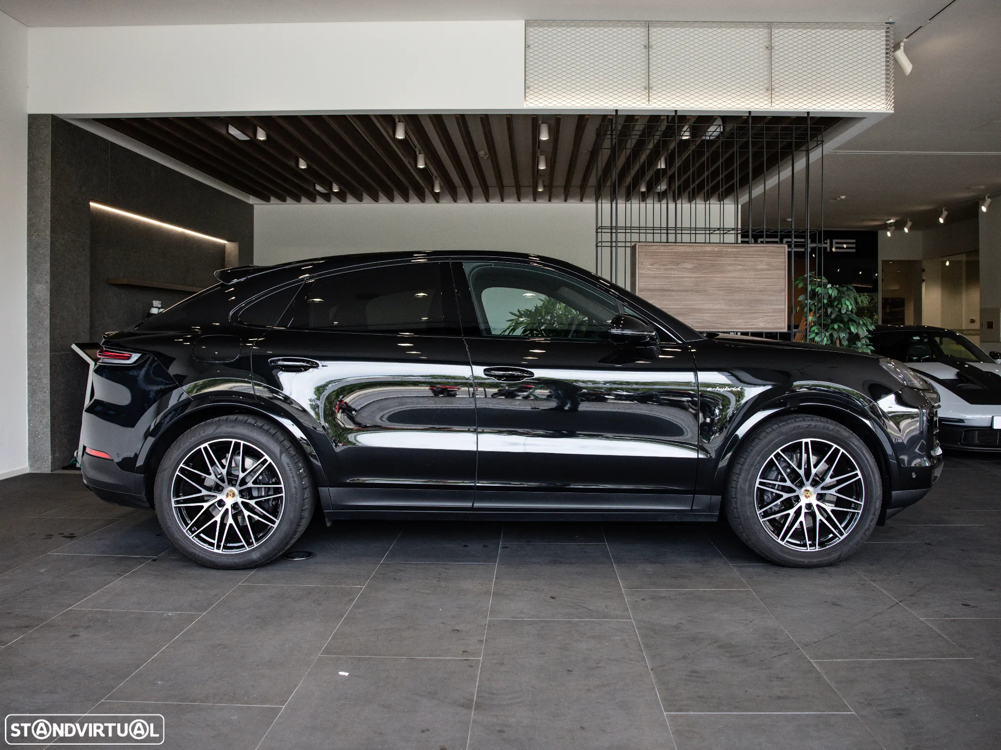 Porsche Cayenne Coupé E-Hybrid - 3