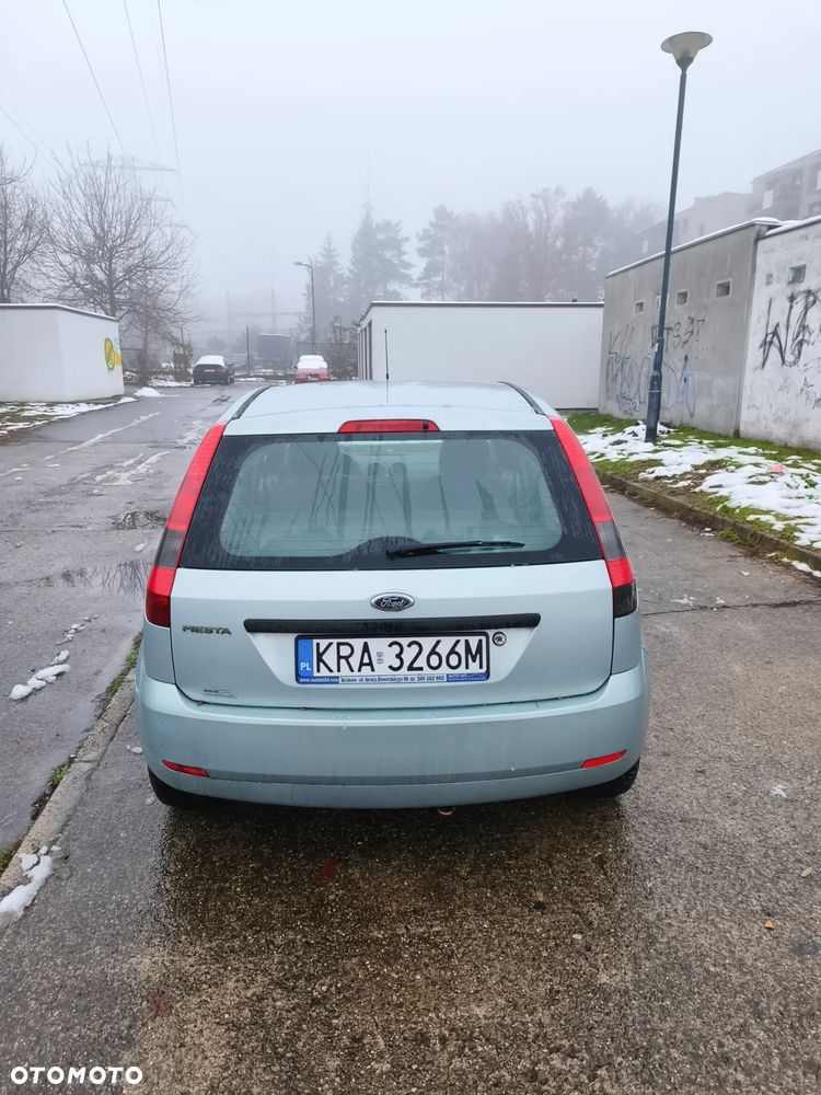 Ford Fiesta 1.4 - 8