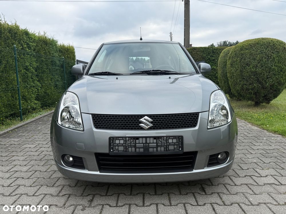 Suzuki Swift - 3