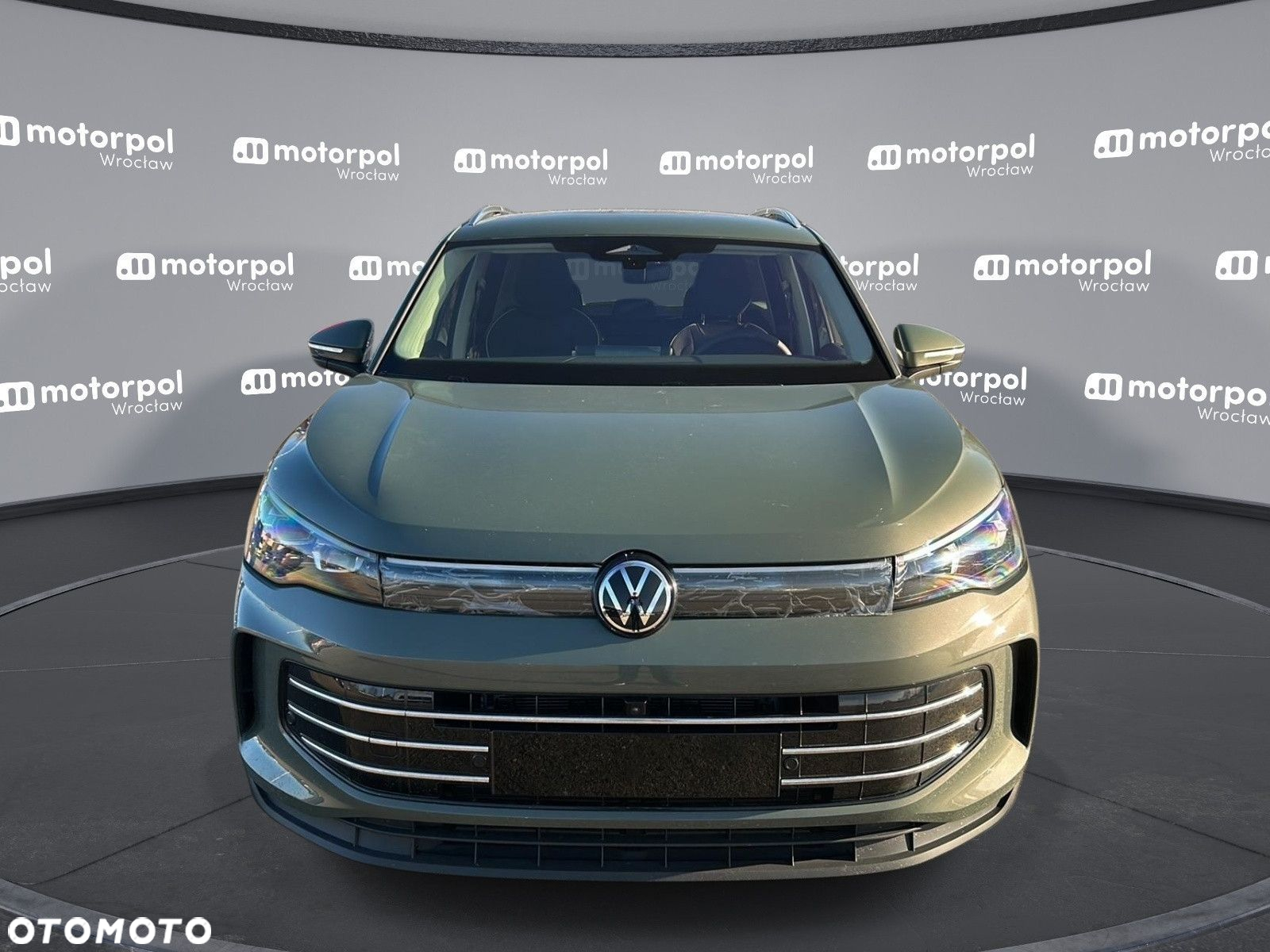 Volkswagen Tiguan - 2