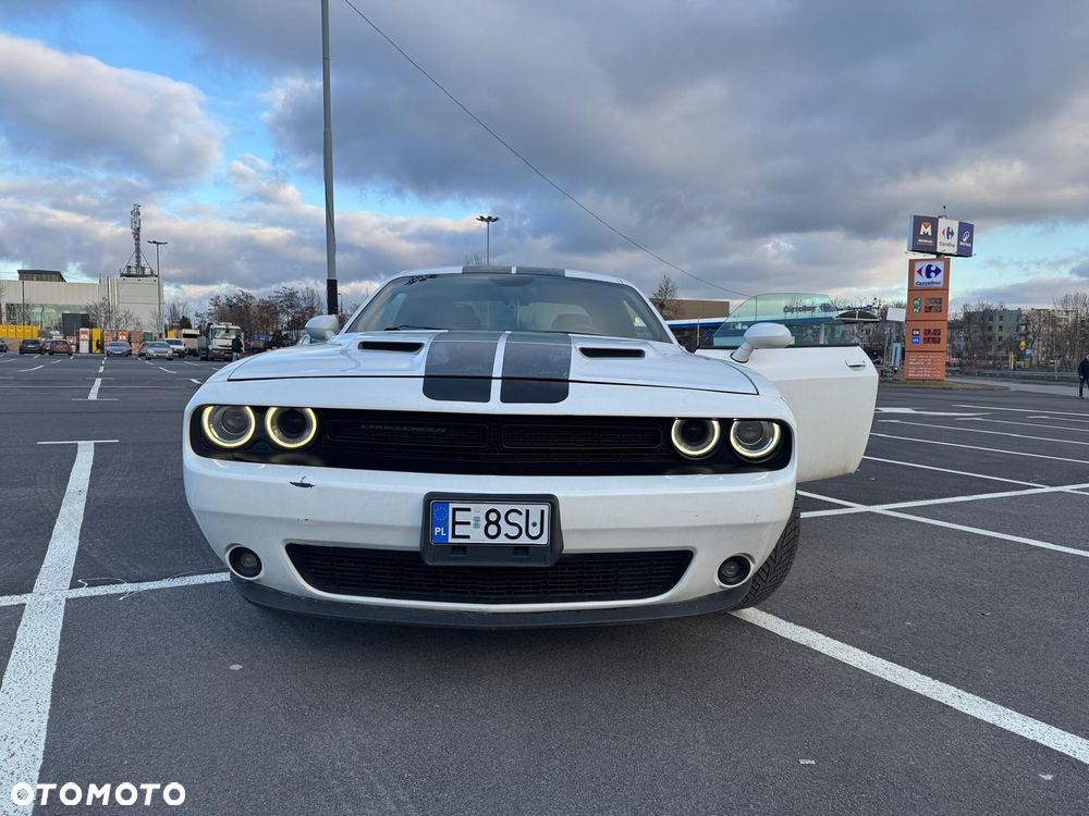 Dodge Challenger - 3