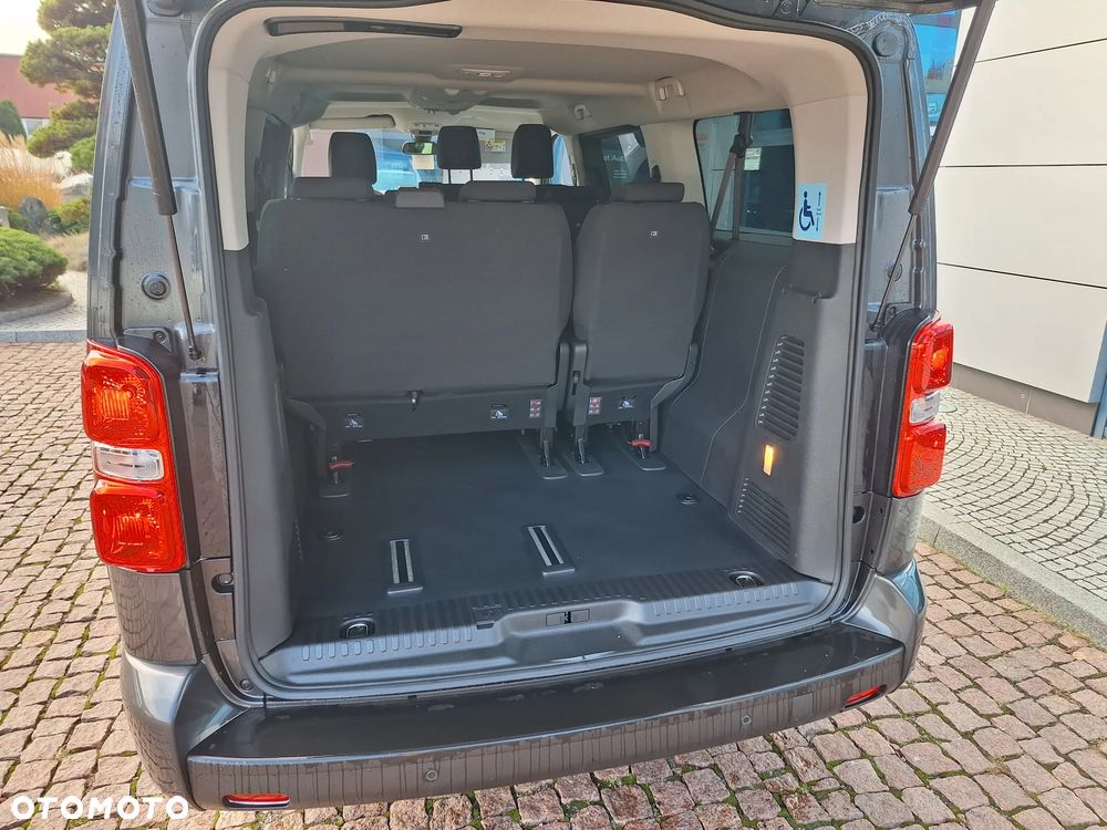 Peugeot Traveller - 28