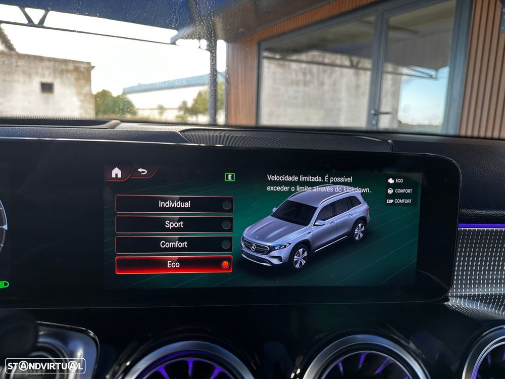Mercedes-Benz EQB 250 Progressive - 41