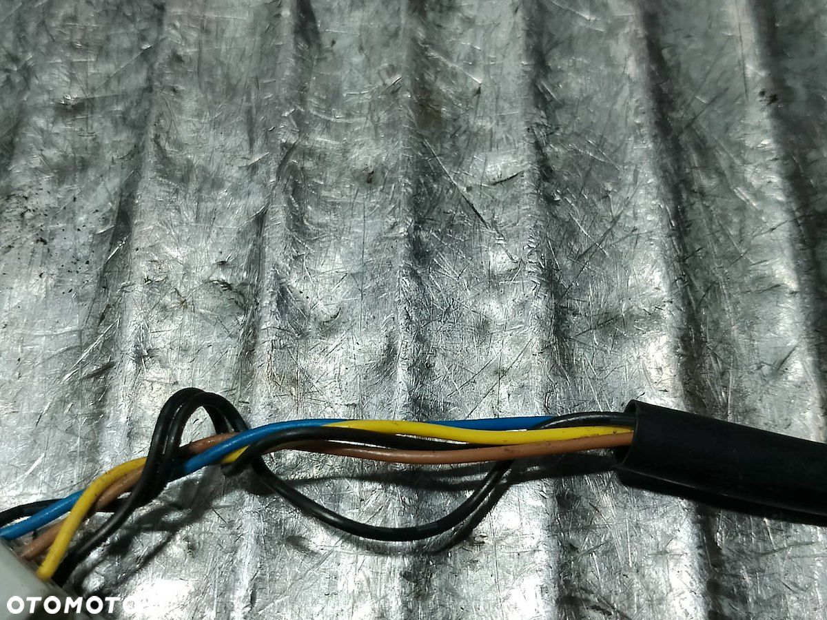 LUSTERKO PRAWE HONDA JAZZ II ( 02-08 ) 7335 - 6