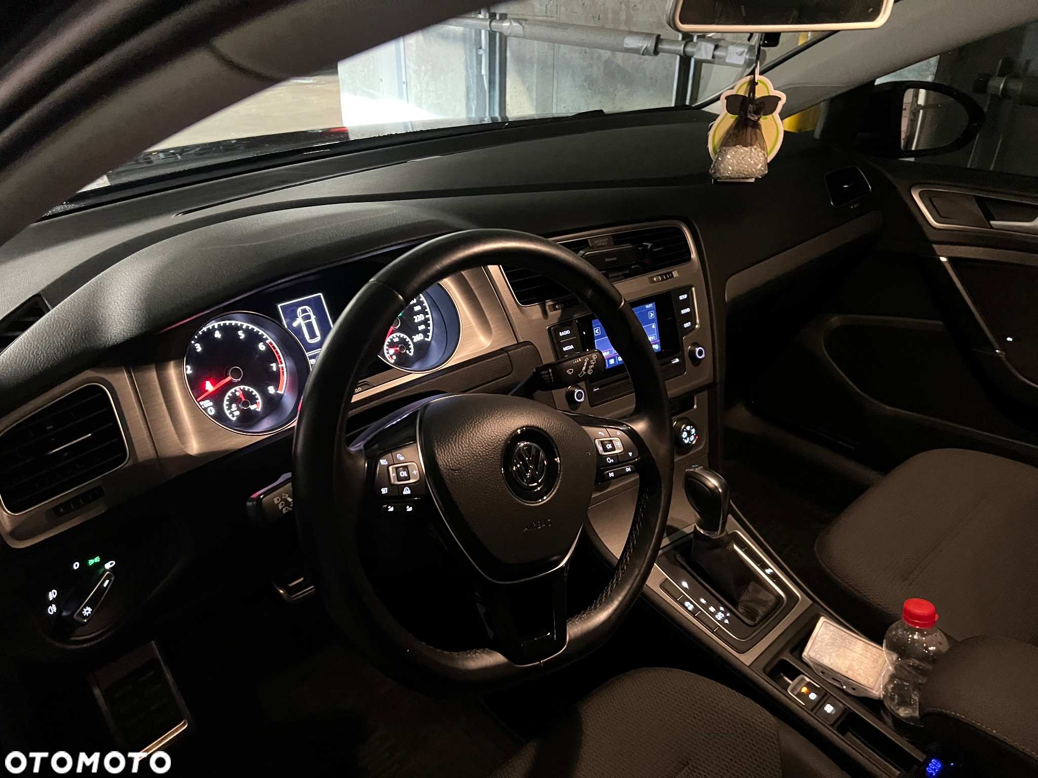 Volkswagen Golf VII 1.4 TSI BMT Comfortline DSG - 38