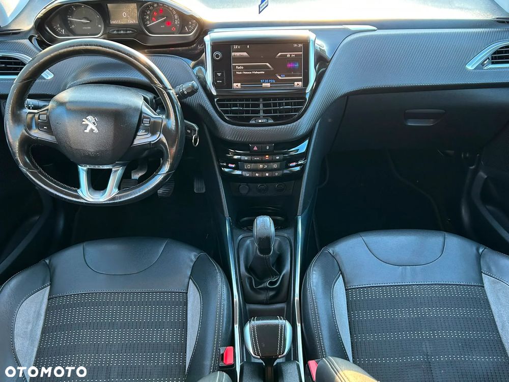 Peugeot 2008 e-HDi FAP 115 STOP & START Allure - 6