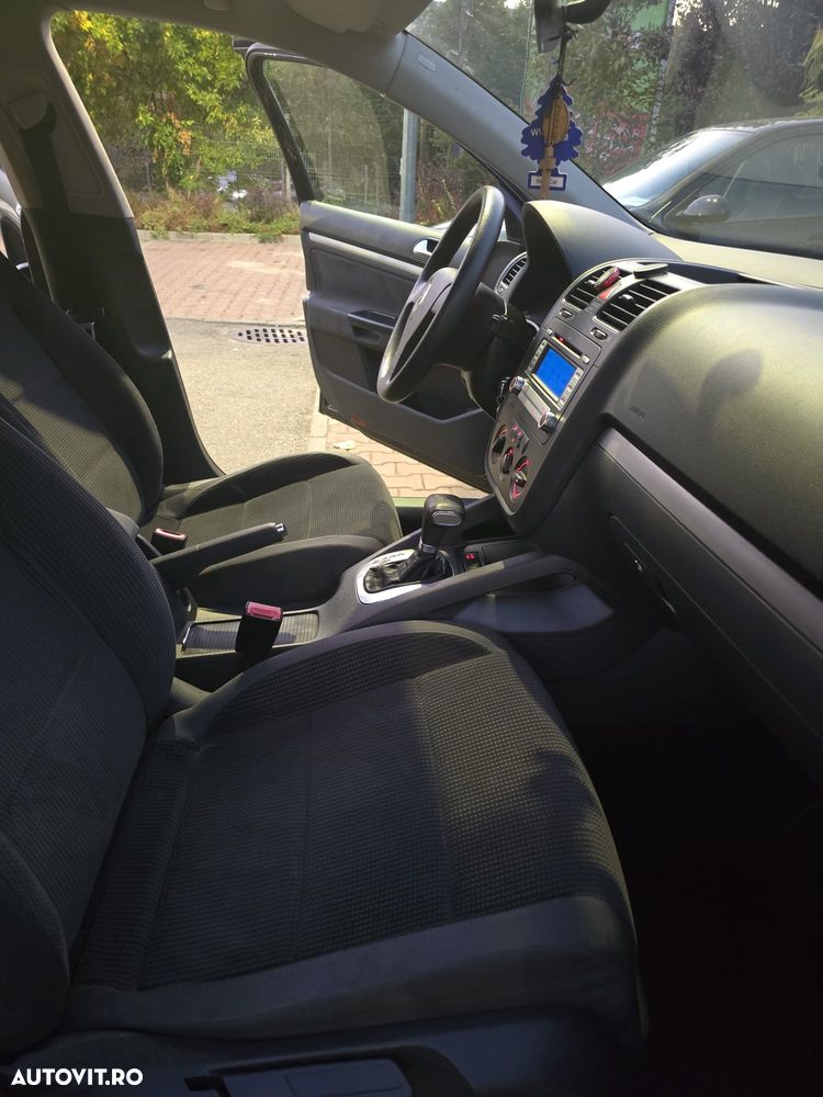 Volkswagen Jetta - 15