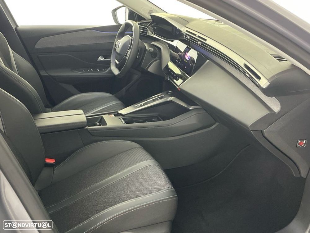 Peugeot 308 1.6 Hybrid Allure e-EAT8 - 21