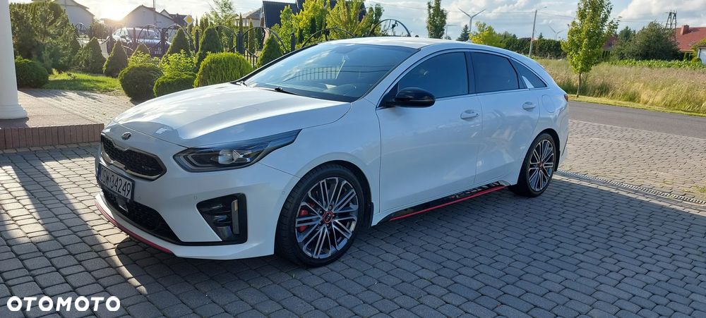 Kia ProCeed - 13