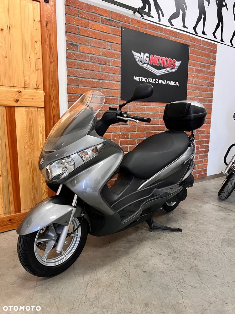 Suzuki Burgman - 12