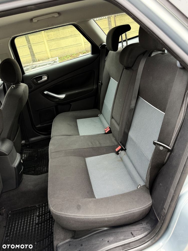 Ford Mondeo - 13