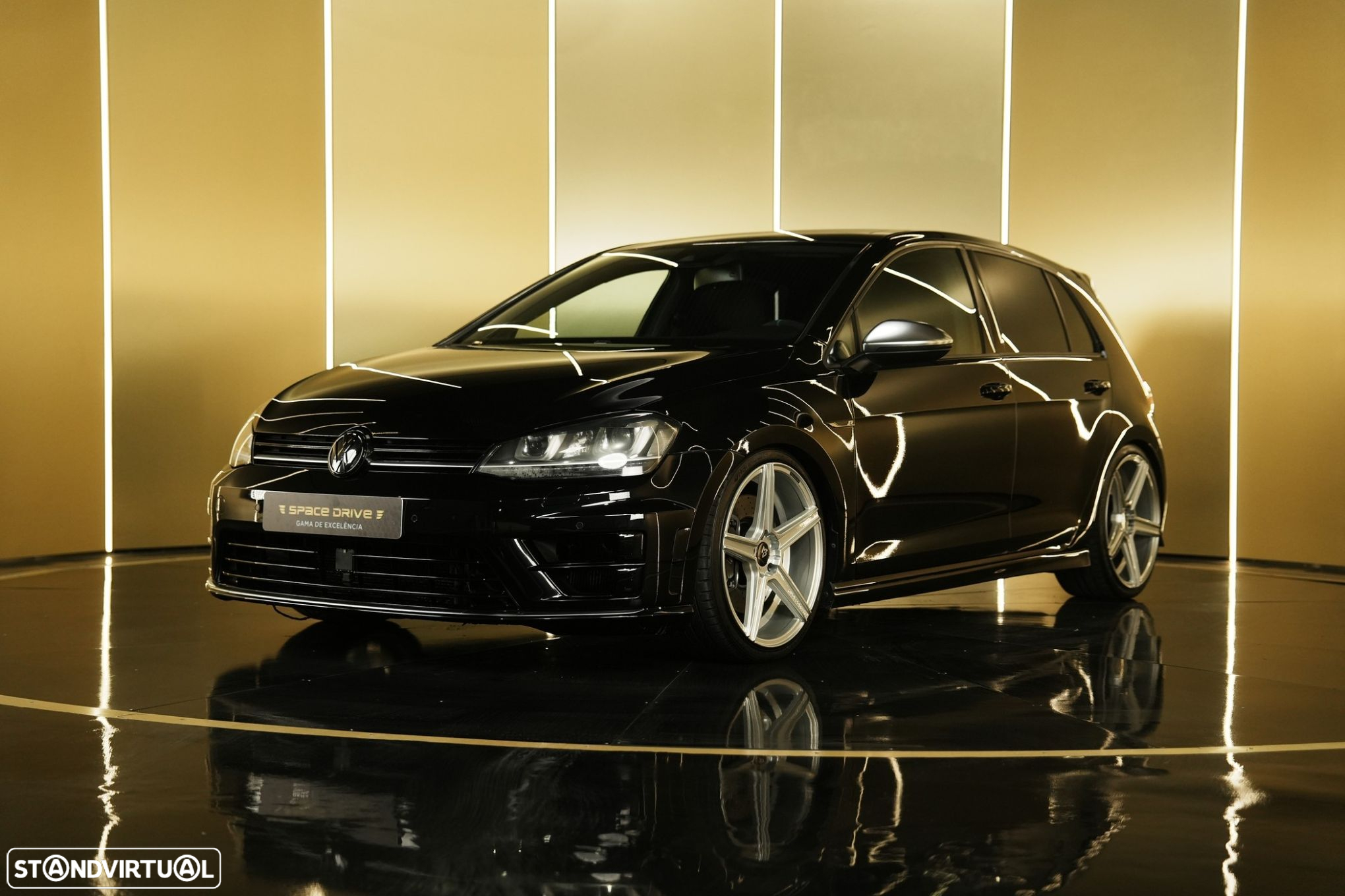 VW Golf 2.0 TSi R DSG - 2